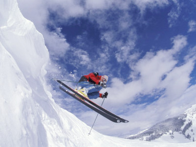 Skiing in Vail, Colorado, USA